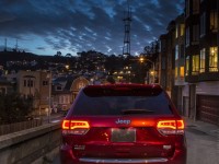 Jeep Grand Cherokee photo