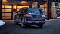 Jeep Wagoneer photo